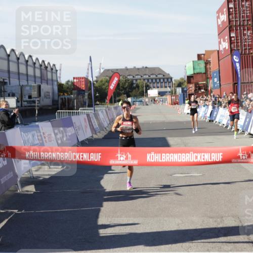03.10.2025 - Köhlbrandbrückenlauf Jannik Wohlers http://msf.ph/oto/9076332 03.10.2025 12:46:48 Ziel 4027, 6483, 6516, 6740 meine-sportfotos.de