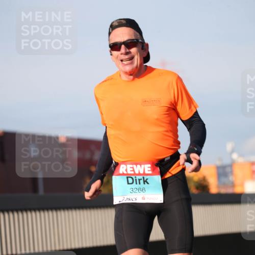 03.10.2025 - Köhlbrandbrückenlauf Jannik Wohlers http://msf.ph/oto/9076368 03.10.2025 09:42:54 Position 3 3266, 3 meine-sportfotos.de