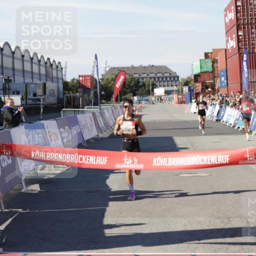 03.10.2025 - Köhlbrandbrückenlauf Jannik Wohlers http://msf.ph/oto/9076376 03.10.2025 12:46:49 Ziel 4027, 6483, 6516, 6740 meine-sportfotos.de