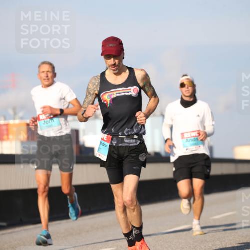 03.10.2025 - Köhlbrandbrückenlauf Jannik Wohlers http://msf.ph/oto/9076388 03.10.2025 09:42:56 Position 3  meine-sportfotos.de