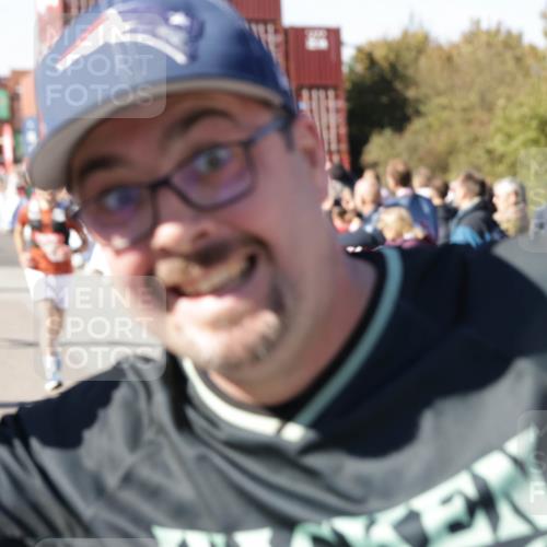03.10.2025 - Köhlbrandbrückenlauf Jannik Wohlers http://msf.ph/oto/9076418 03.10.2025 13:17:01 Ziel 4168, 4242, 4331, 4359, 4361, 4605, 4861, 4978, 4982, 5033, 5053, 5073, 5087, 5090, 5100, 5166, 5302, 5385, 5386, 5453, 5467, 5479, 5840, 6286, 6474, 6623, 6626, 6658 meine-sportfotos.de