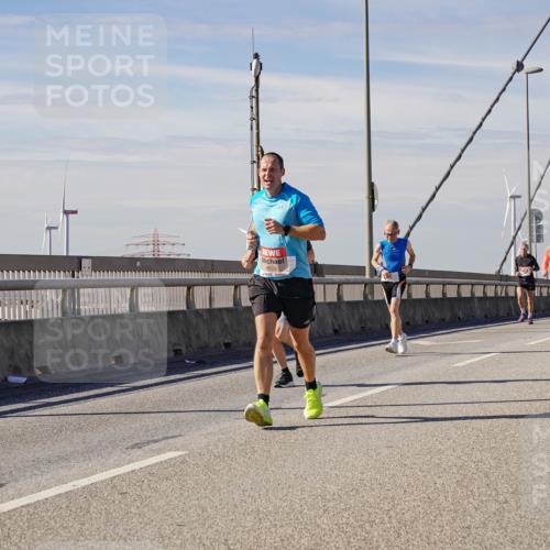 03.10.2025 - Köhlbrandbrückenlauf Michael Burmester http://msf.ph/oto/9076419 03.10.2025 12:41:37 Position 2 6523 meine-sportfotos.de
