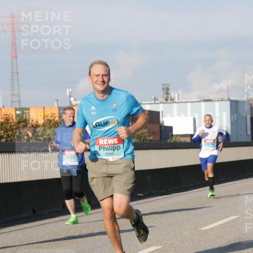 03.10.2025 - Köhlbrandbrückenlauf Jannik Wohlers http://msf.ph/oto/9076441 03.10.2025 09:51:55 Position 3 2671, 3585, 1377 meine-sportfotos.de