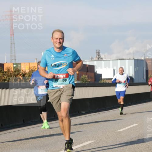 03.10.2025 - Köhlbrandbrückenlauf Jannik Wohlers http://msf.ph/oto/9076452 03.10.2025 09:51:55 Position 3 3585, 2671, 1377 meine-sportfotos.de