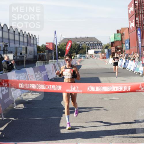 03.10.2025 - Köhlbrandbrückenlauf Jannik Wohlers http://msf.ph/oto/9076466 03.10.2025 12:46:49 Ziel 4027, 6483, 6516, 6740 meine-sportfotos.de