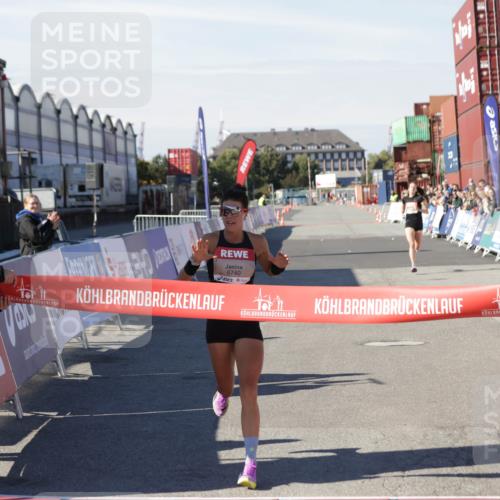 03.10.2025 - Köhlbrandbrückenlauf Jannik Wohlers http://msf.ph/oto/9076518 03.10.2025 12:46:49 Ziel 4027, 6483, 6516, 6740 meine-sportfotos.de