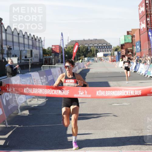 03.10.2025 - Köhlbrandbrückenlauf Jannik Wohlers http://msf.ph/oto/9076539 03.10.2025 12:46:50 Ziel 4027, 6483, 6516, 6740 meine-sportfotos.de