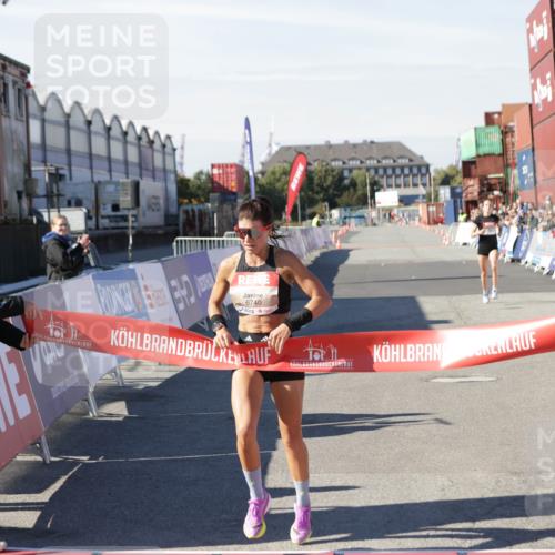 03.10.2025 - Köhlbrandbrückenlauf Jannik Wohlers http://msf.ph/oto/9076555 03.10.2025 12:46:50 Ziel 4027, 6483, 6516, 6740 meine-sportfotos.de