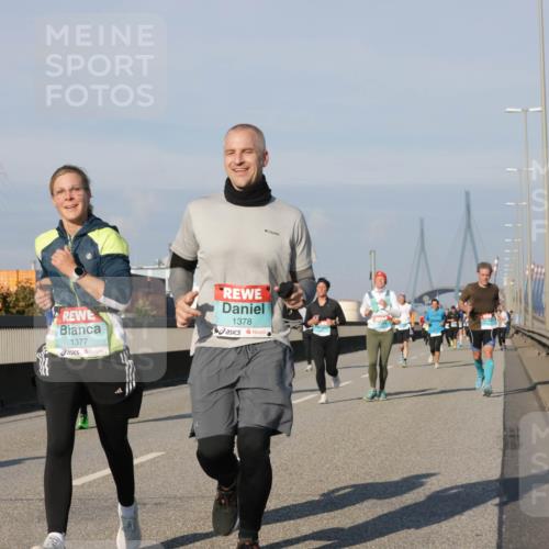 03.10.2025 - Köhlbrandbrückenlauf Jannik Wohlers http://msf.ph/oto/9076559 03.10.2025 09:51:58 Position 3 1377, 1378 meine-sportfotos.de