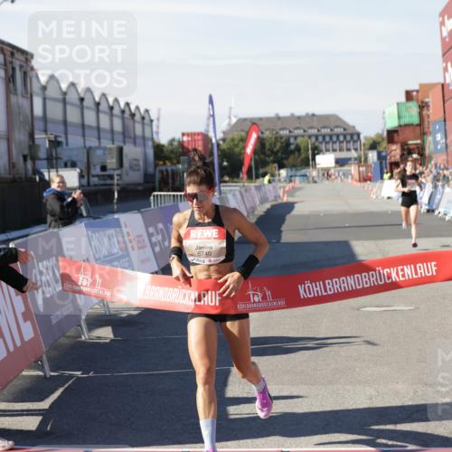 03.10.2025 - Köhlbrandbrückenlauf Jannik Wohlers http://msf.ph/oto/9076583 03.10.2025 12:46:50 Ziel 4027, 6483, 6516, 6740 meine-sportfotos.de