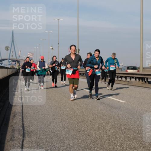 03.10.2025 - Köhlbrandbrückenlauf Fabian Wolf http://msf.ph/oto/9076592 03.10.2025 10:15:29 Position 3 2442 meine-sportfotos.de