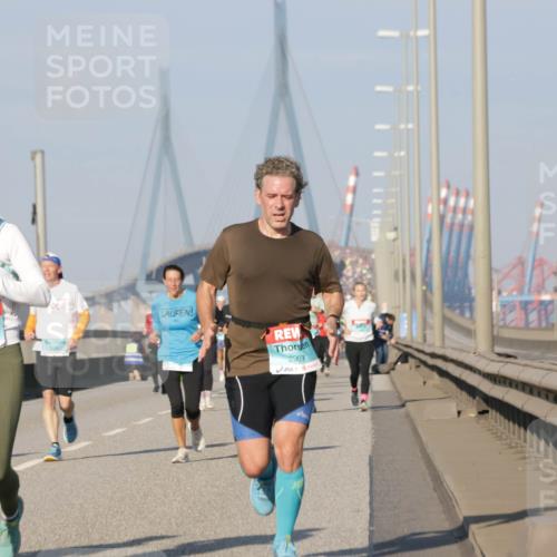 03.10.2025 - Köhlbrandbrückenlauf Jannik Wohlers http://msf.ph/oto/9076624 03.10.2025 09:52:00 Position 3 1730, 2903 meine-sportfotos.de