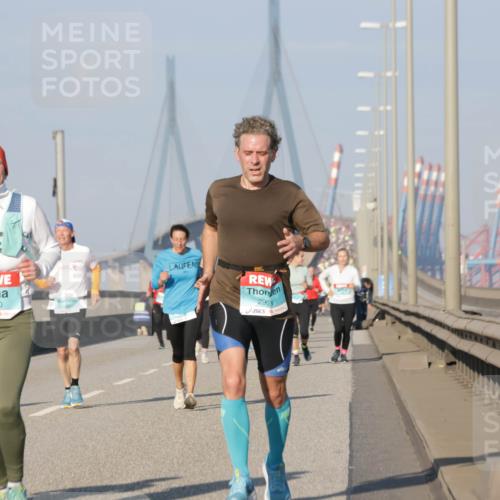 03.10.2025 - Köhlbrandbrückenlauf Jannik Wohlers http://msf.ph/oto/9076648 03.10.2025 09:52:00 Position 3 1730, 2903 meine-sportfotos.de