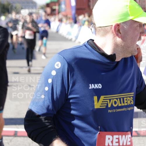 03.10.2025 - Köhlbrandbrückenlauf Jannik Wohlers http://msf.ph/oto/9076651 03.10.2025 13:17:04 Ziel 4168, 4242, 4331, 4359, 4361, 4605, 4861, 4978, 4982, 5033, 5073, 5087, 5090, 5100, 5302, 5453, 5467, 5479, 5667, 5840, 6474, 6623, 6626, 6658 meine-sportfotos.de