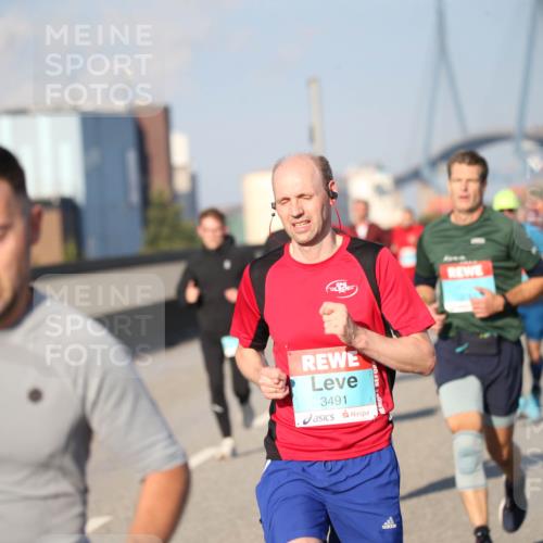 03.10.2025 - Köhlbrandbrückenlauf Jannik Wohlers http://msf.ph/oto/9076681 03.10.2025 09:43:23 Position 3 3491 meine-sportfotos.de