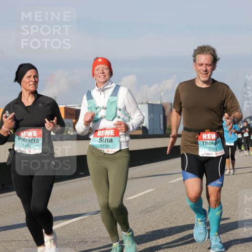 03.10.2025 - Köhlbrandbrückenlauf Jannik Wohlers http://msf.ph/oto/9076747 03.10.2025 09:52:03 Position 3 1496, 1730, 2903 meine-sportfotos.de