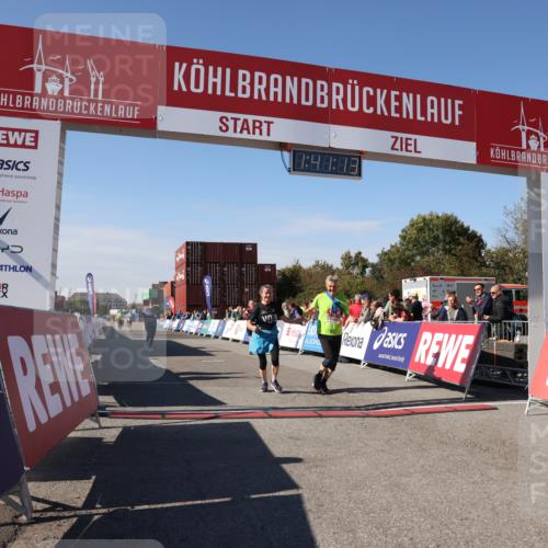 03.10.2025 - Köhlbrandbrückenlauf Lena Gebhardt http://msf.ph/oto/9076772 03.10.2025 13:41:13 Ziel 5116, 5121, 5197, 5421, 6317, 6437 meine-sportfotos.de