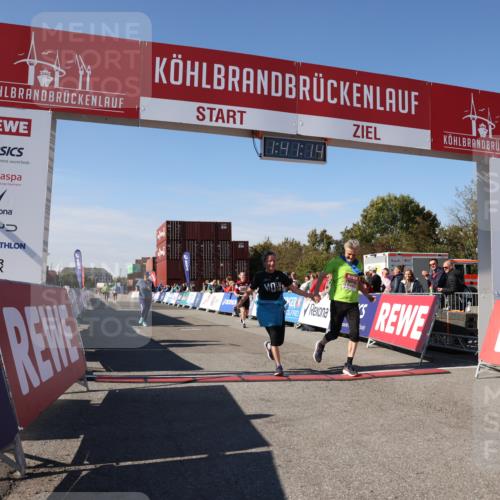 03.10.2025 - Köhlbrandbrückenlauf Lena Gebhardt http://msf.ph/oto/9076792 03.10.2025 13:41:14 Ziel 5116, 5121, 5197, 5421, 6317, 6437 meine-sportfotos.de