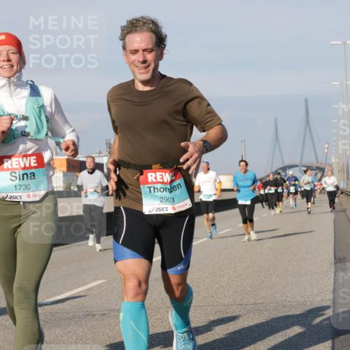 03.10.2025 - Köhlbrandbrückenlauf Jannik Wohlers http://msf.ph/oto/9076797 03.10.2025 09:52:04 Position 3 1730, 2903 meine-sportfotos.de