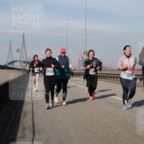 03.10.2025 - Köhlbrandbrückenlauf Fabian Wolf http://msf.ph/oto/9076800 03.10.2025 10:15:33 Position 3 1819, 257, 3442, 343, 1256 meine-sportfotos.de