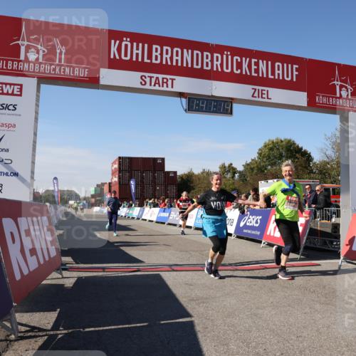 03.10.2025 - Köhlbrandbrückenlauf Lena Gebhardt http://msf.ph/oto/9076801 03.10.2025 13:41:14 Ziel 5116, 5121, 5197, 5421, 6317, 6437 meine-sportfotos.de