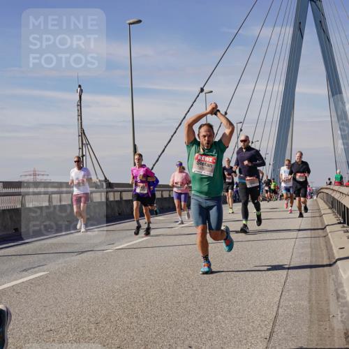 03.10.2025 - Köhlbrandbrückenlauf Michael Burmester http://msf.ph/oto/9076803 03.10.2025 12:41:55 Position 2 6018, 5707 meine-sportfotos.de