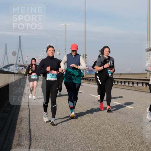 03.10.2025 - Köhlbrandbrückenlauf Fabian Wolf http://msf.ph/oto/9076851 03.10.2025 10:15:34 Position 3 1819, 3442 meine-sportfotos.de
