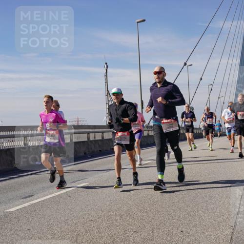 03.10.2025 - Köhlbrandbrückenlauf Michael Burmester http://msf.ph/oto/9076868 03.10.2025 12:41:57 Position 2 6783 meine-sportfotos.de