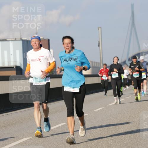 03.10.2025 - Köhlbrandbrückenlauf Jannik Wohlers http://msf.ph/oto/9076871 03.10.2025 09:52:05 Position 3 3426, 3425 meine-sportfotos.de