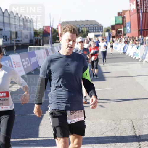 03.10.2025 - Köhlbrandbrückenlauf Jannik Wohlers http://msf.ph/oto/9076874 03.10.2025 13:17:09 Ziel 4242, 4331, 4361, 4861, 4978, 4982, 5033, 5073, 5087, 5090, 5100, 5429, 5479, 5544, 5667, 6431, 6623, 6626 meine-sportfotos.de