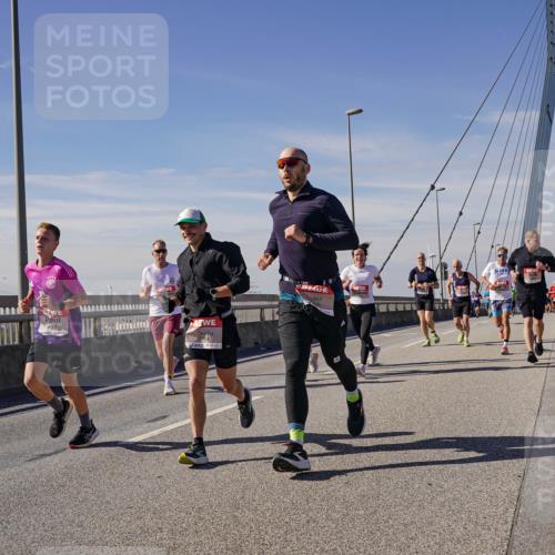 03.10.2025 - Köhlbrandbrückenlauf Michael Burmester http://msf.ph/oto/9076880 03.10.2025 12:41:58 Position 2  meine-sportfotos.de