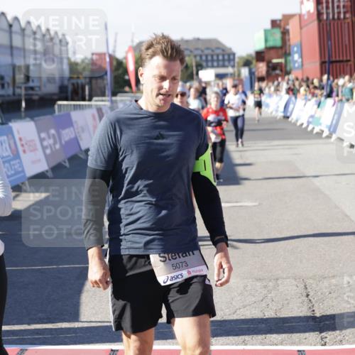 03.10.2025 - Köhlbrandbrückenlauf Jannik Wohlers http://msf.ph/oto/9076903 03.10.2025 13:17:09 Ziel 4242, 4331, 4361, 4861, 4978, 4982, 5033, 5073, 5087, 5090, 5100, 5429, 5479, 5544, 5667, 6431, 6623, 6626 meine-sportfotos.de
