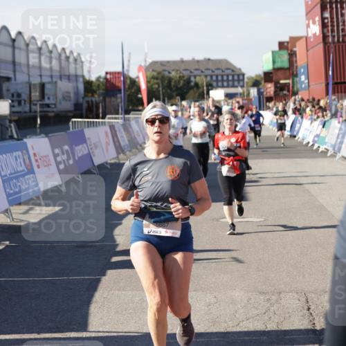 03.10.2025 - Köhlbrandbrückenlauf Jannik Wohlers http://msf.ph/oto/9076936 03.10.2025 13:17:11 Ziel 4242, 4331, 4361, 4404, 4861, 4978, 4982, 5033, 5073, 5087, 5090, 5429, 5479, 5544, 5667, 5943, 6431, 6626 meine-sportfotos.de