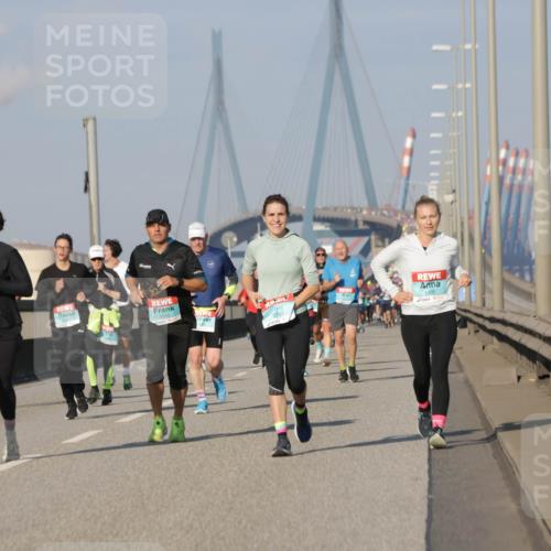 03.10.2025 - Köhlbrandbrückenlauf Jannik Wohlers http://msf.ph/oto/9076939 03.10.2025 09:52:09 Position 3  meine-sportfotos.de