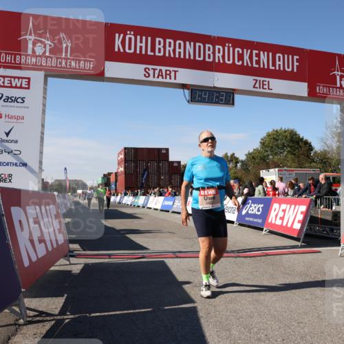 03.10.2025 - Köhlbrandbrückenlauf Lena Gebhardt http://msf.ph/oto/9076964 03.10.2025 13:41:32 Ziel 5228, 5230, 6462 meine-sportfotos.de