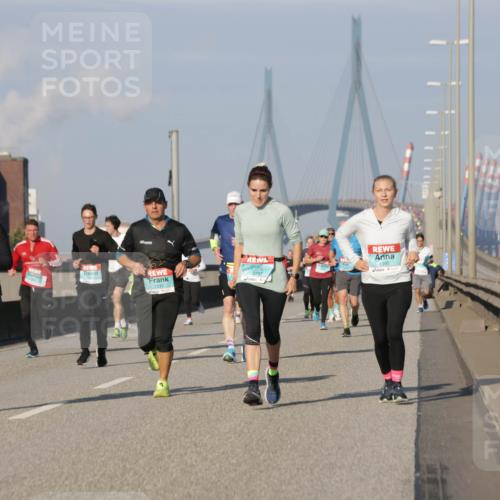 03.10.2025 - Köhlbrandbrückenlauf Jannik Wohlers http://msf.ph/oto/9077011 03.10.2025 09:52:11 Position 3 1301, 3797, 1333 meine-sportfotos.de