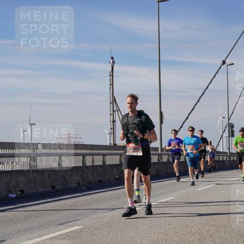 03.10.2025 - Köhlbrandbrückenlauf Michael Burmester http://msf.ph/oto/9077047 03.10.2025 12:42:07 Position 2  meine-sportfotos.de