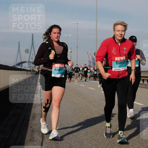 03.10.2025 - Köhlbrandbrückenlauf Fabian Wolf http://msf.ph/oto/9077096 03.10.2025 10:15:39 Position 3 2860, 1837 meine-sportfotos.de