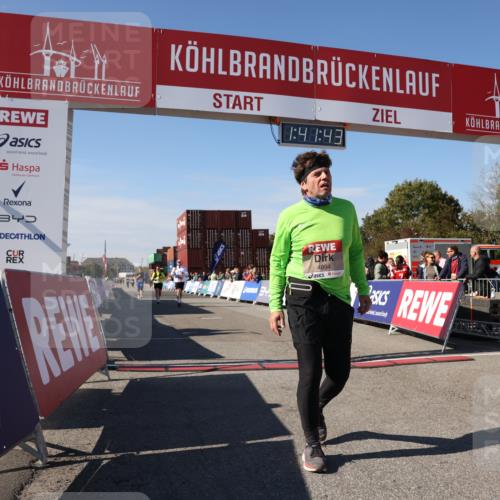 03.10.2025 - Köhlbrandbrückenlauf Lena Gebhardt http://msf.ph/oto/9077101 03.10.2025 13:41:43 Ziel 4894, 5193, 5228, 5230, 5232, 5257 meine-sportfotos.de