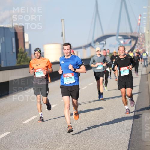 03.10.2025 - Köhlbrandbrückenlauf Jannik Wohlers http://msf.ph/oto/9077162 03.10.2025 09:43:48 Position 3 1101, 3181 meine-sportfotos.de