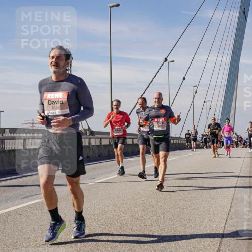 03.10.2025 - Köhlbrandbrückenlauf Michael Burmester http://msf.ph/oto/9077184 03.10.2025 12:42:16 Position 2 6194, 5670 meine-sportfotos.de