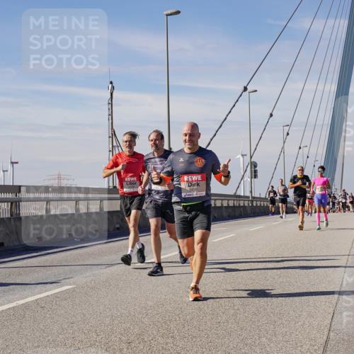 03.10.2025 - Köhlbrandbrückenlauf Michael Burmester http://msf.ph/oto/9077201 03.10.2025 12:42:17 Position 2 5670 meine-sportfotos.de