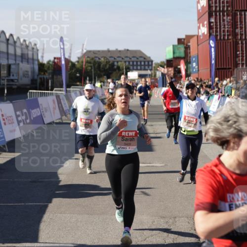 03.10.2025 - Köhlbrandbrückenlauf Jannik Wohlers http://msf.ph/oto/9077214 03.10.2025 13:17:15 Ziel 4242, 4361, 4404, 4982, 4988, 5033, 5073, 5087, 5090, 5429, 5479, 5544, 5638, 5642, 5667, 5890, 5943, 6389, 6431 meine-sportfotos.de