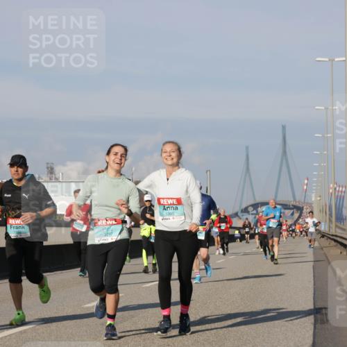 03.10.2025 - Köhlbrandbrückenlauf Jannik Wohlers http://msf.ph/oto/9077233 03.10.2025 09:52:15 Position 3 3797, 1395 meine-sportfotos.de