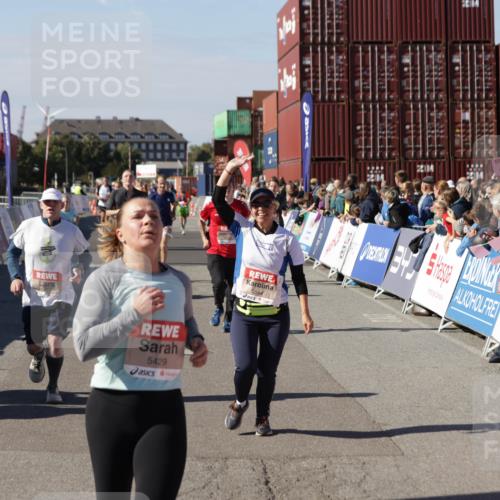 03.10.2025 - Köhlbrandbrückenlauf Jannik Wohlers http://msf.ph/oto/9077257 03.10.2025 13:17:15 Ziel 4242, 4361, 4404, 4982, 4988, 5033, 5073, 5087, 5090, 5429, 5479, 5544, 5638, 5642, 5667, 5890, 5943, 6389, 6431 meine-sportfotos.de