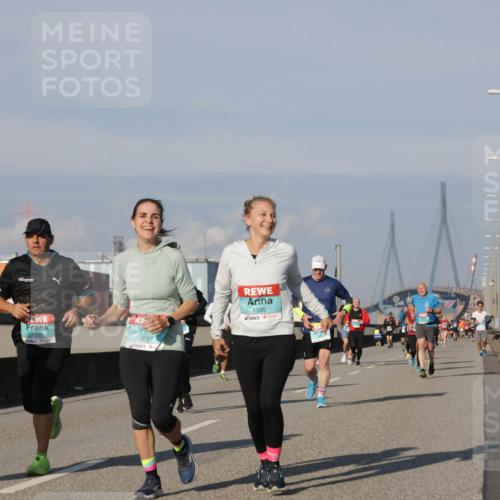 03.10.2025 - Köhlbrandbrückenlauf Jannik Wohlers http://msf.ph/oto/9077258 03.10.2025 09:52:15 Position 3 1333, 3797, 1395 meine-sportfotos.de