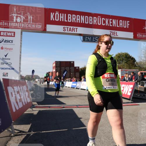 03.10.2025 - Köhlbrandbrückenlauf Lena Gebhardt http://msf.ph/oto/9077265 03.10.2025 13:41:52 Ziel 5043, 5193, 5232, 5250, 5257, 5315 meine-sportfotos.de