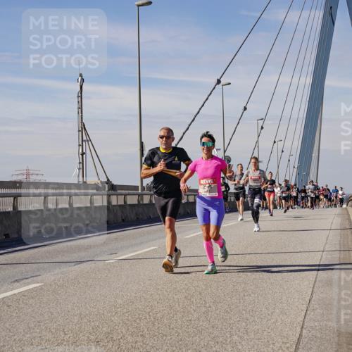03.10.2025 - Köhlbrandbrückenlauf Michael Burmester http://msf.ph/oto/9077270 03.10.2025 12:42:21 Position 2  meine-sportfotos.de