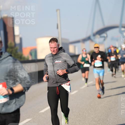 03.10.2025 - Köhlbrandbrückenlauf Jannik Wohlers http://msf.ph/oto/9077274 03.10.2025 09:43:54 Position 3 1150 meine-sportfotos.de