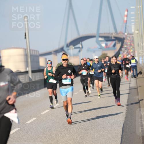 03.10.2025 - Köhlbrandbrückenlauf Jannik Wohlers http://msf.ph/oto/9077292 03.10.2025 09:43:55 Position 3  meine-sportfotos.de
